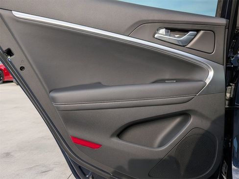 New 2026 Genesis G70 2.5T image 22