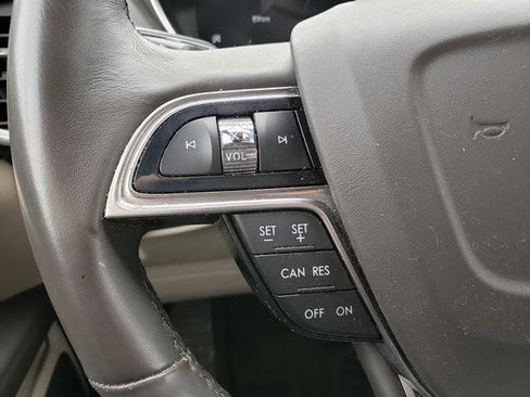 Used 2019 Lincoln Nautilus Reserve AWD/4WD image 23