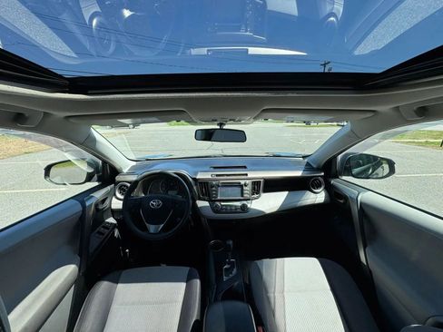 Used 2013 Toyota RAV4 XLE AWD/4WD image 19