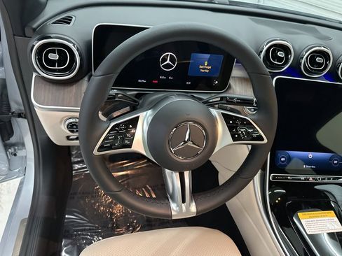 Used 2025 Mercedes-Benz C 300 Sedan image 10