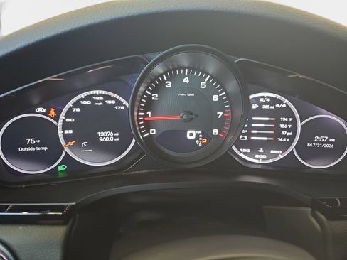 Used 2023 Porsche Cayenne Coupe AWD/4WD image 22