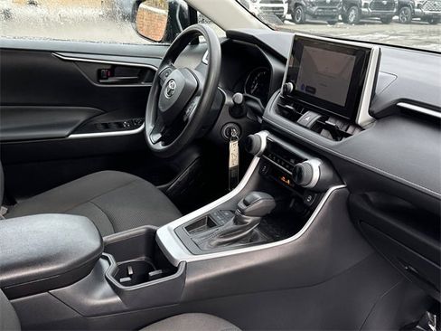 Certified 2025 Toyota RAV4 LE image 10