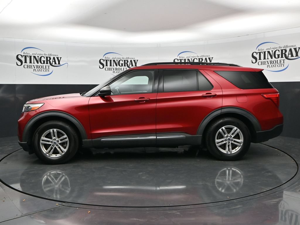 Used 2021 Ford Explorer XLT w/ Equipment Group 202A RWD image 4