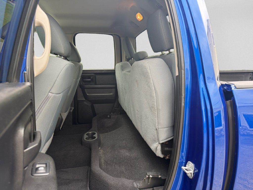 Certified 2019 RAM 1500 Express w/ Express Value Package AWD/4WD image 28