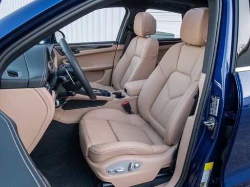 New 2026 Porsche Macan S AWD/4WD image 5