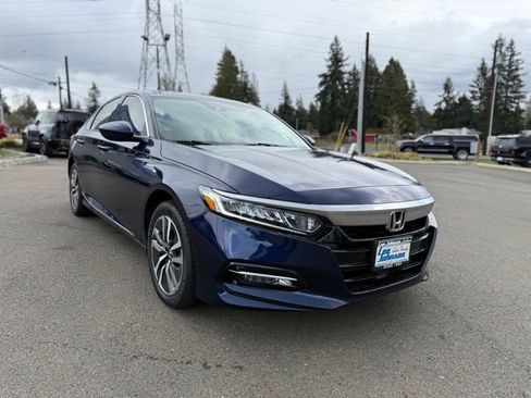 Used 2018 Honda Accord EX image 3