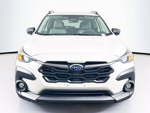 Used 2024 Subaru Crosstrek 2.0i Premium image 2