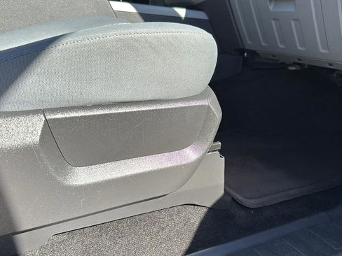 Used 2015 Ford F250 XLT w/ XLT Premium Package image 24