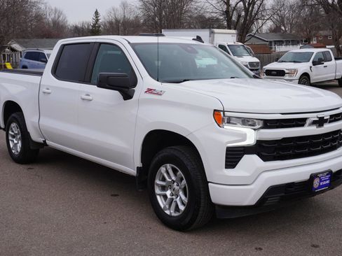 Used 2022 Chevrolet Silverado 1500 RST image 7