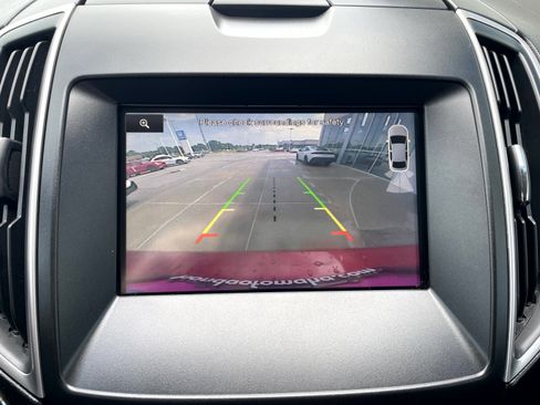 Used 2015 Ford Edge SEL w/ Equipment Group 201A AWD/4WD image 16