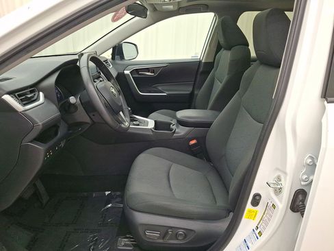 Certified 2022 Toyota RAV4 XLE w/ Convenience Package AWD/4WD image 15