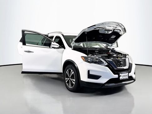 Used 2020 Nissan Rogue SV w/ Premium Package AWD/4WD image 19