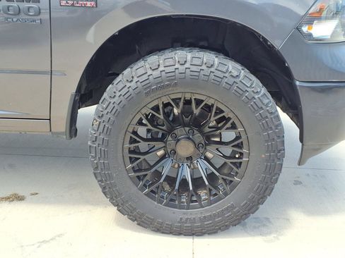 Used 2022 RAM 1500 Tradesman w/ Electronics Group RWD image 9