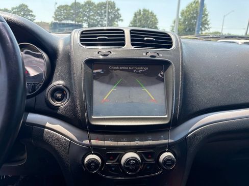 Used 2015 Dodge Journey Crossroad w/ Flexible Seating Group FWD image 17