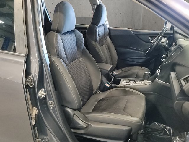 Used 2020 Subaru Forester Premium AWD/4WD image 36