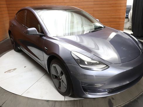 Used 2021 Tesla Model 3 Standard Range Plus RWD image 16
