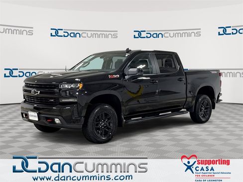 Used 2022 Chevrolet Silverado 1500 LT Trail Boss w/ Convenience Package II image 1