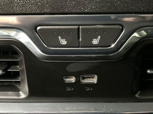 Certified 2024 Chevrolet Silverado 1500 LTZ AWD/4WD image 13