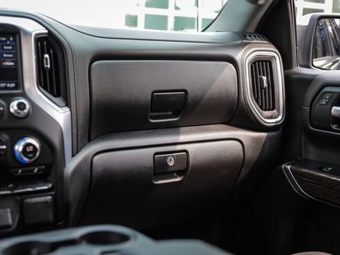 Used 2019 GMC Sierra 1500 SLE w/ SLE Value Package AWD/4WD image 35