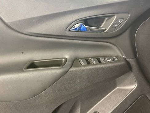Used 2024 Chevrolet Equinox LT FWD image 15