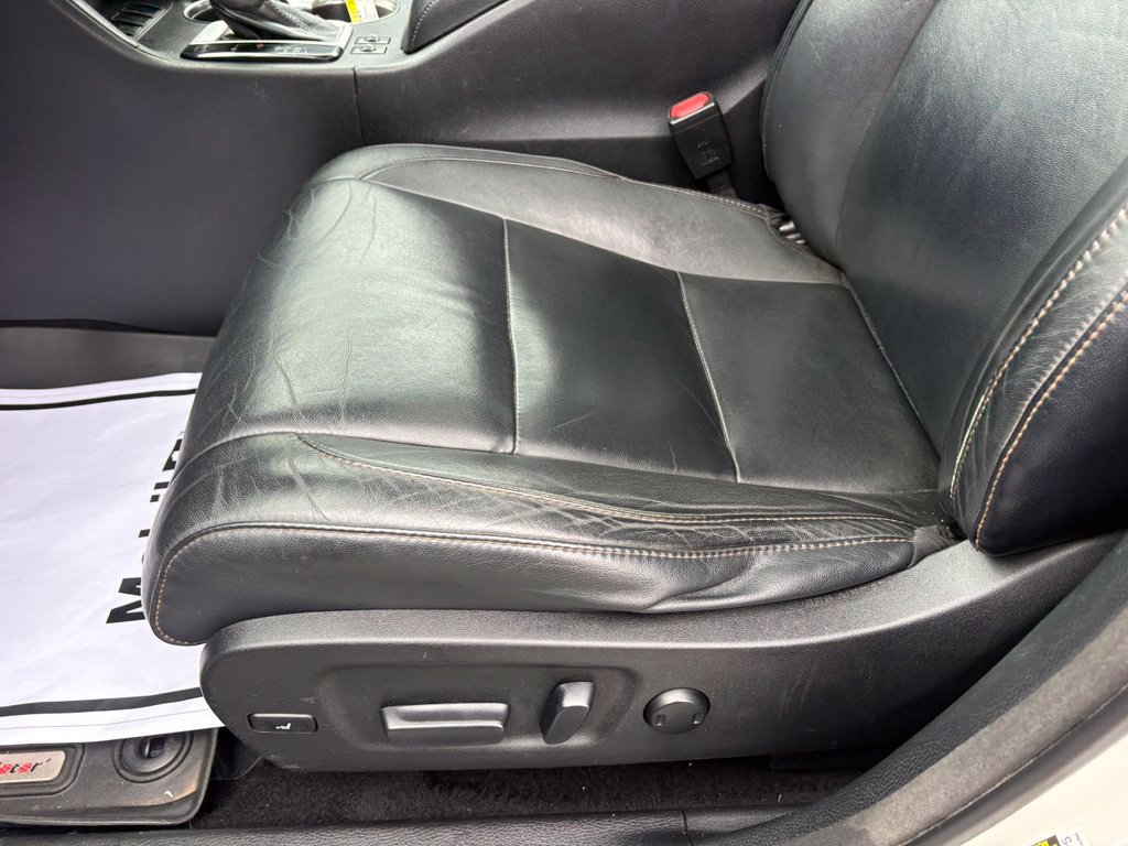 Used 2014 Toyota Highlander XLE FWD image 26