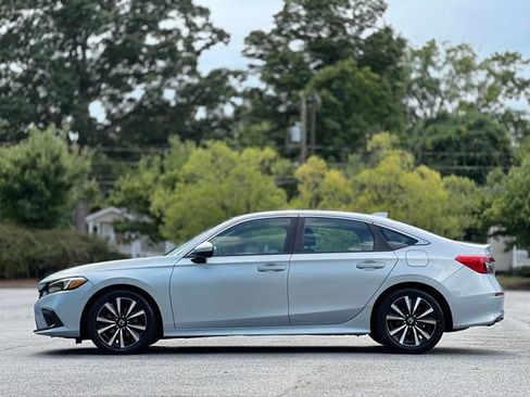 Used 2022 Honda Civic EX image 8