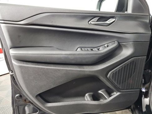 New 2025 Jeep Grand Cherokee Laredo X w/ Luxury Tech Group I image 12