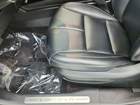 Used 2022 Lincoln Corsair FWD image 33