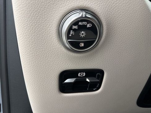 Used 2026 Mercedes-Benz GLC 300 GLC 300 image 17