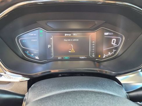 Used 2020 Kia Niro EX FWD image 22