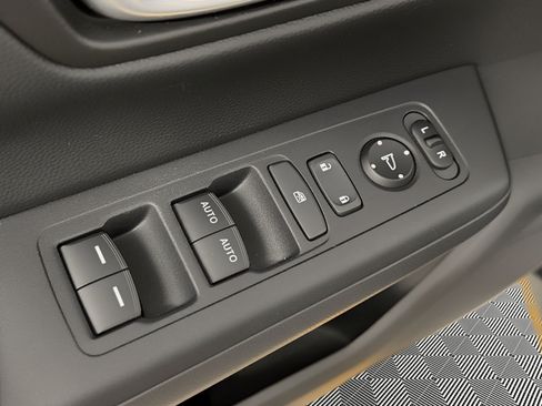 Used 2024 Honda CR-V EX image 15