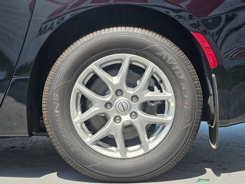 New 2026 Chrysler Pacifica Select image 24