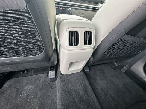 Used 2025 Hyundai Tucson Limited image 22