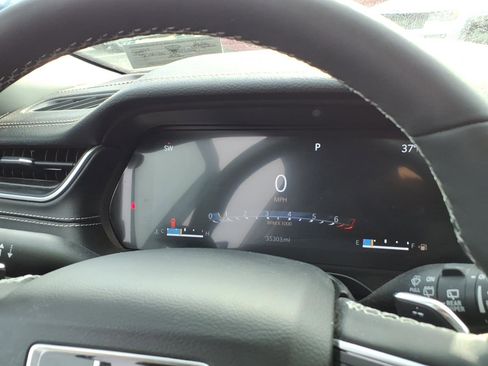 Used 2023 Jeep Grand Cherokee L Limited w/ Luxury Tech Group II image 19