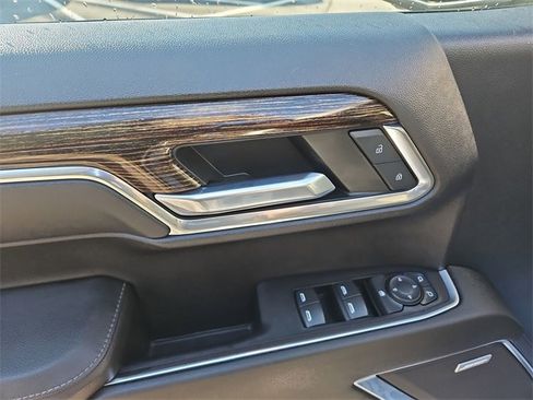 Used 2022 GMC Sierra 1500 Elevation w/ Elevation Premium Package image 24