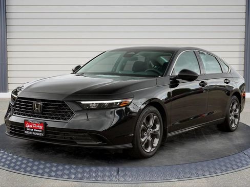 Used 2024 Honda Accord EX image 3