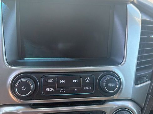Used 2019 Chevrolet Suburban LT AWD/4WD image 16
