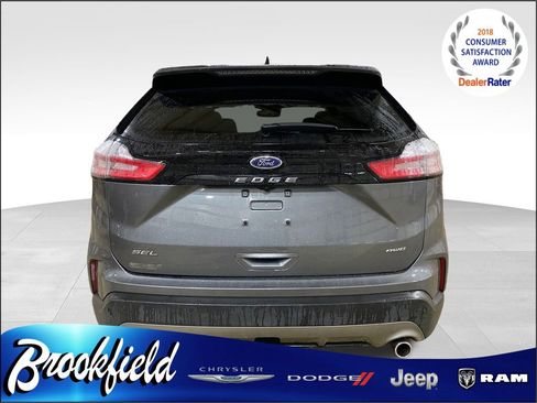 Used 2024 Ford Edge SEL w/ Convenience Package image 4