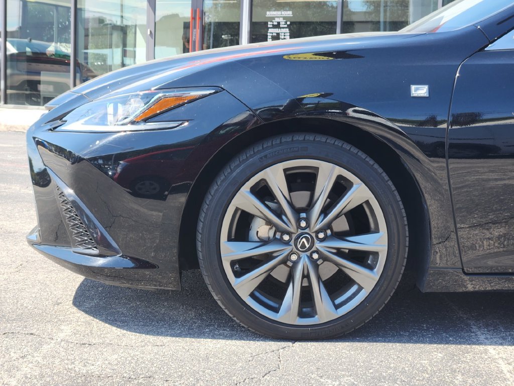 Used 2020 Lexus ES 350 F Sport w/ Accessory Package 2 FWD image 9
