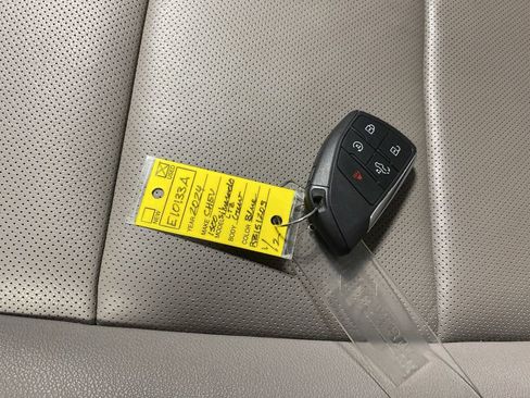 Used 2024 Chevrolet Silverado 1500 LTZ w/ LTZ Convenience Package II image 33