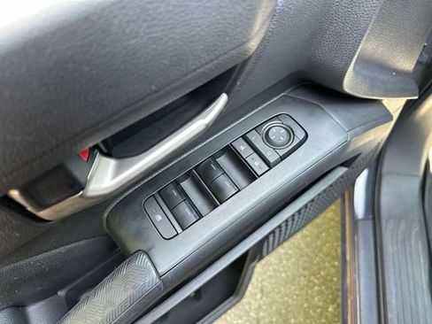 Used 2024 Toyota Tacoma TRD Off-Road AWD/4WD image 19