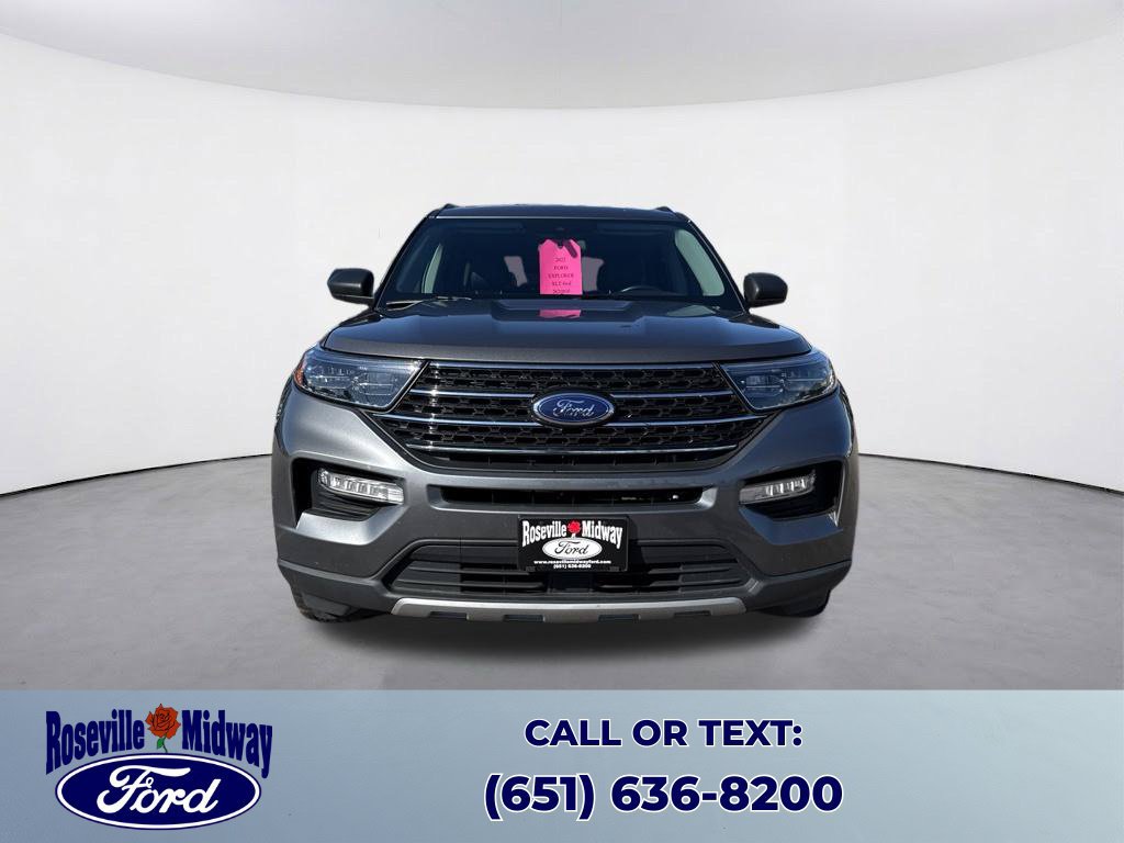Used 2022 Ford Explorer XLT w/ Equipment Group 202A AWD/4WD image 2