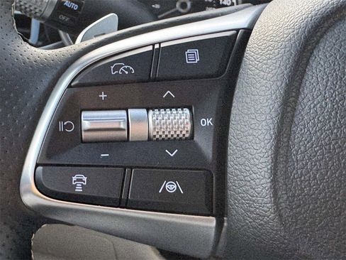 Certified 2026 Genesis G70 2.5T image 17