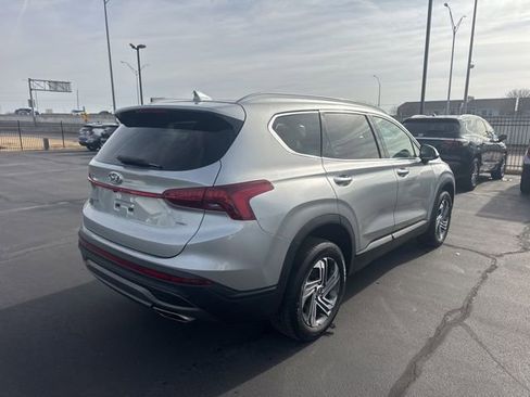 Used 2023 Hyundai Santa Fe SEL image 3