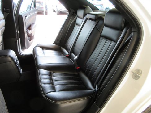 Used 2022 Chrysler 300 S RWD image 22