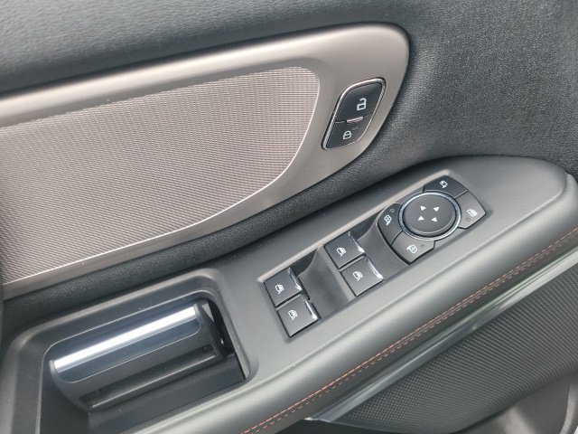 Used 2025 Ford Expedition Active AWD/4WD image 18