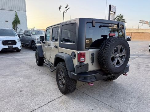 Used 2018 Jeep Wrangler Unlimited Rubicon AWD/4WD image 6
