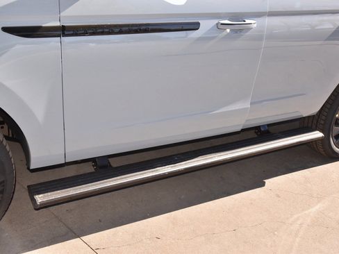 New 2025 Lincoln Navigator Reserve w/ Jet Appearance Package image 41