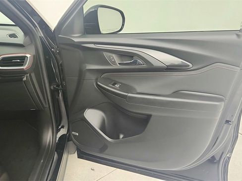Certified 2023 Chevrolet TrailBlazer RS w/ Sun and Liftgate Package image 32