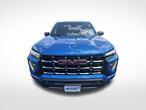 Used 2023 GMC Canyon AT4 w/ AT4 Premium Package AWD/4WD image 10